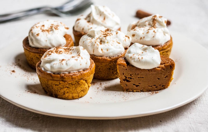 Pumpkin Pie Cupcakes with Whipped Cream